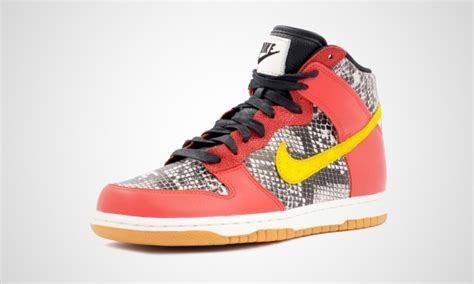 neu nike wmns dunk hi lx snake